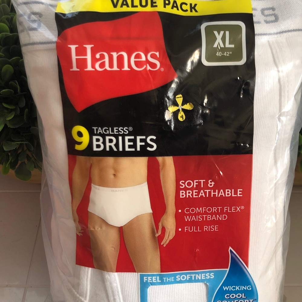 Hanes Tagless Men’s  Briefs - White 9 Pack Size XL!